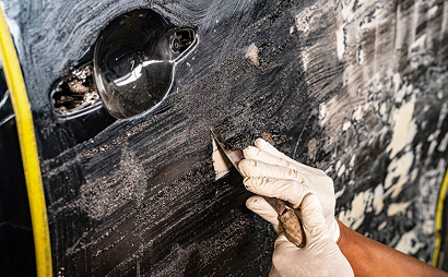 Strip to Metal service